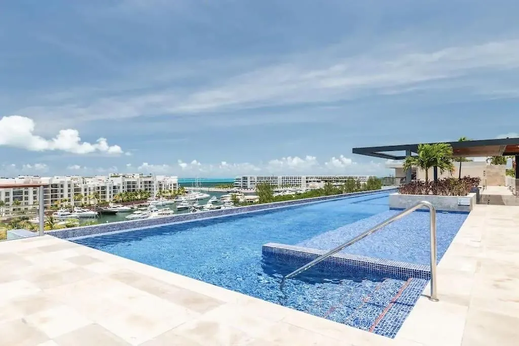 La Amada Residences. Best Stay Cancun Apartment